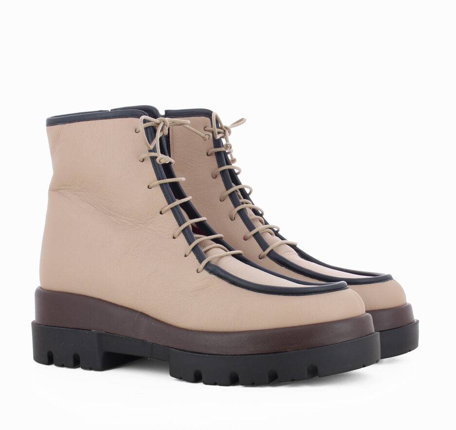 Le Babe BOOTS IN VITELLO SAND In Saldo