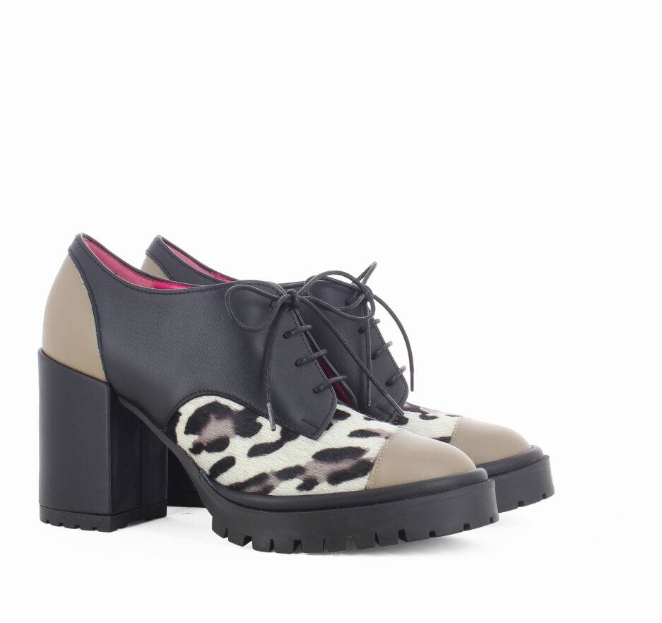 Le Babe ALLACCIATE IN VITELLO NERO Hotsell
