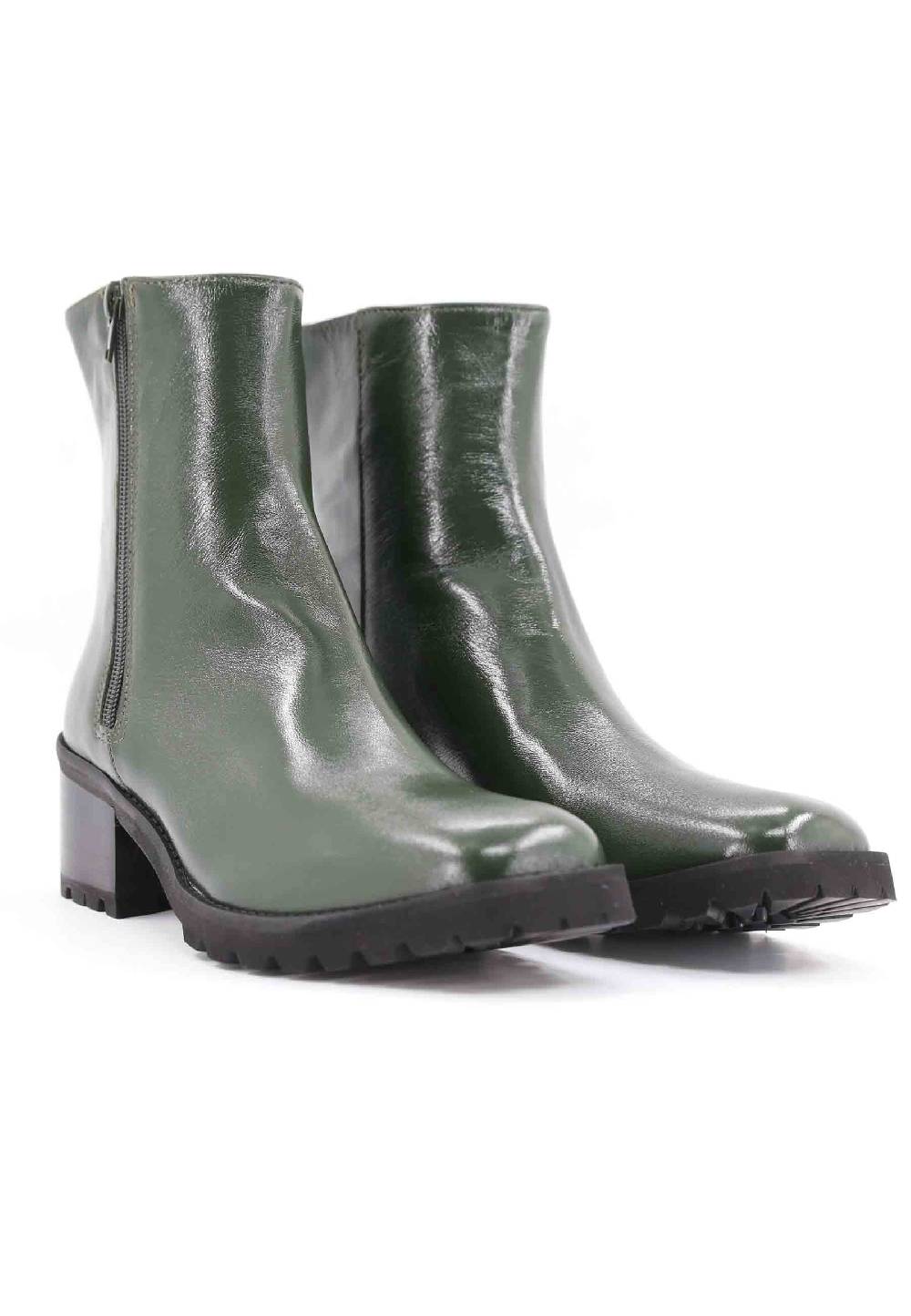 L'ARIANNA Stivaletti TR1665 in pelle verde con suola in gomma carrarmato Sconto