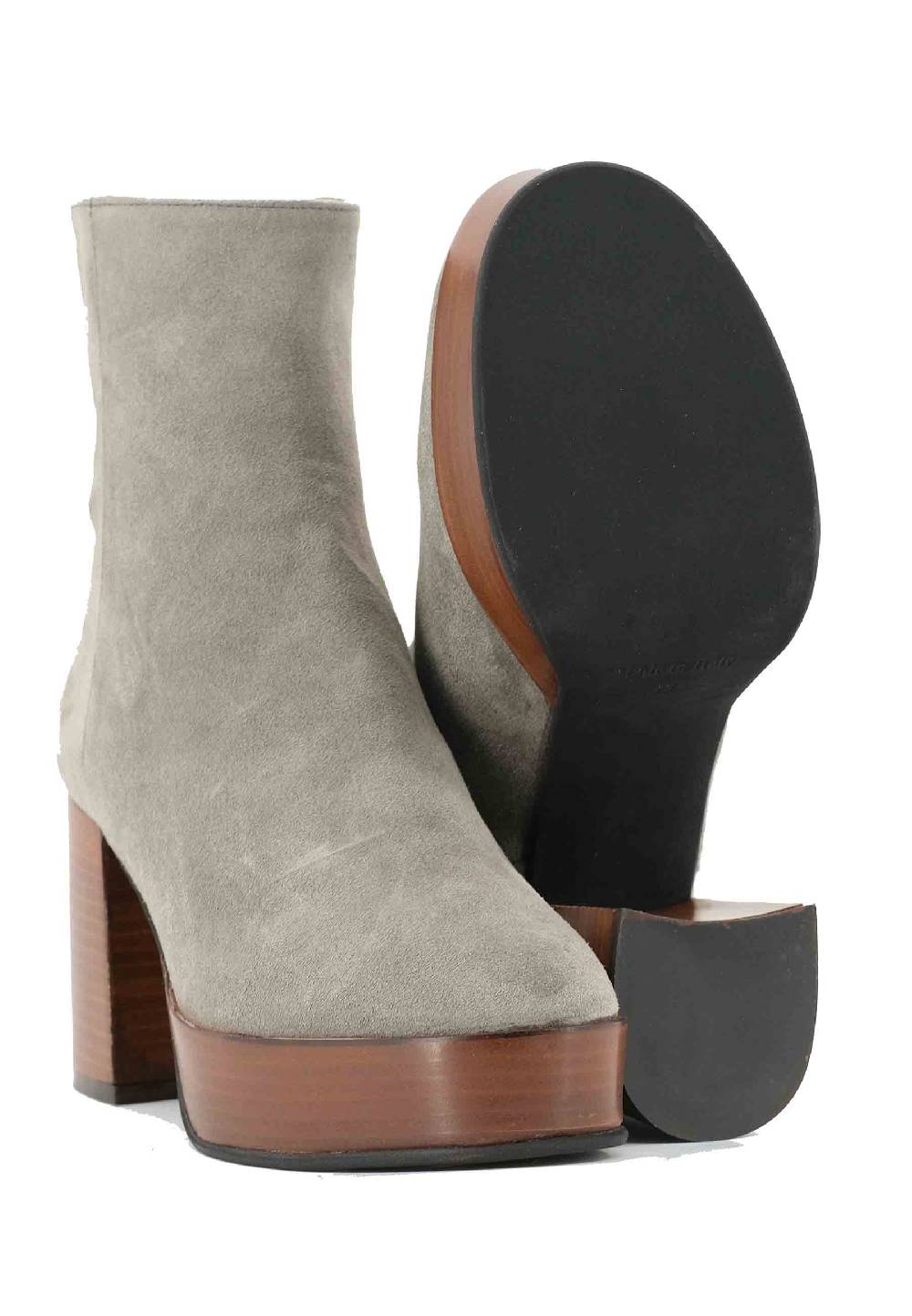 L'ARIANNA Stivaletti TR1556 in camoscio grigio con tacco alto e plateau con zip laterale di chiusura In Vendita
