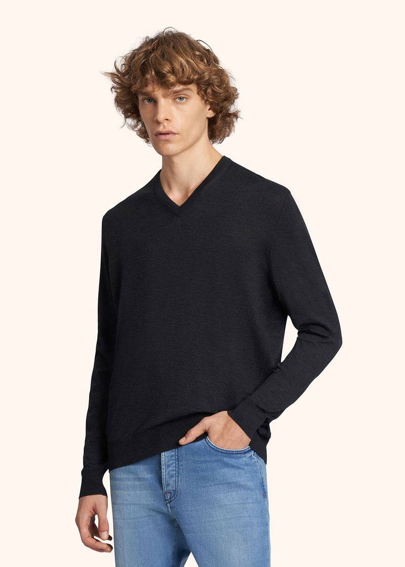 Kiton MAGLIA SCOLLO V LANA UK8651015 Promozione