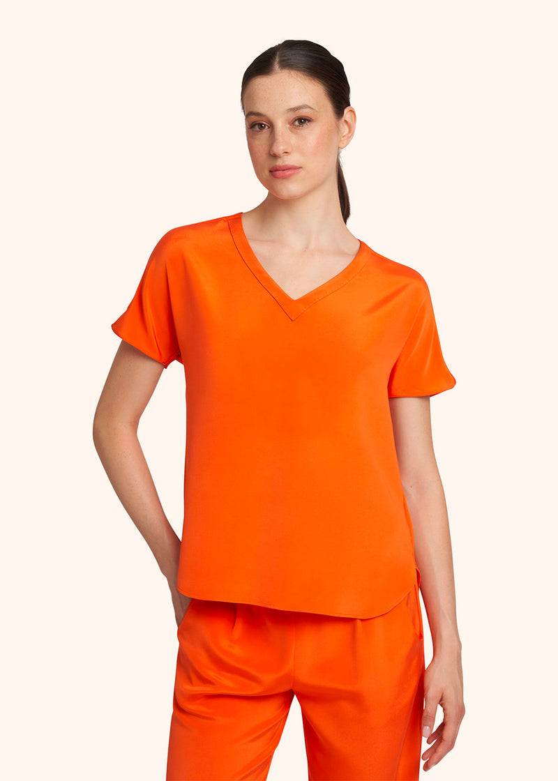 Kiton T-SHIRT SETA D47454K0977A17 Consegna Veloce