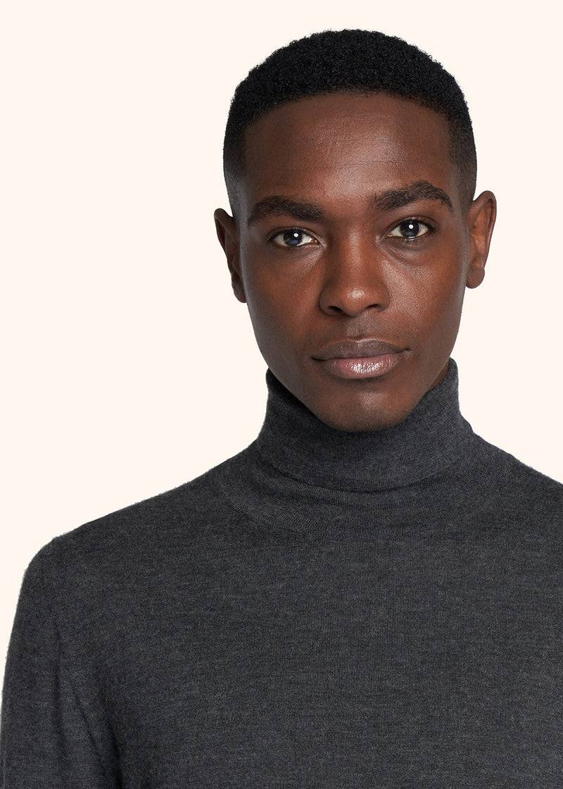 Kiton MAGLIA COLLO ALTO Cashmere UK04W22984 Qualità