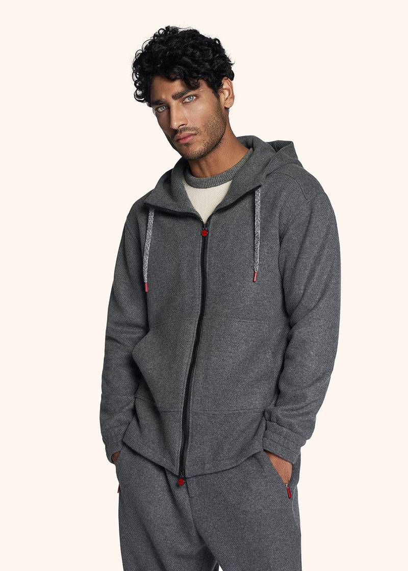Kiton FELPA UMBI Cashmere UMC010K0173A02 2025
