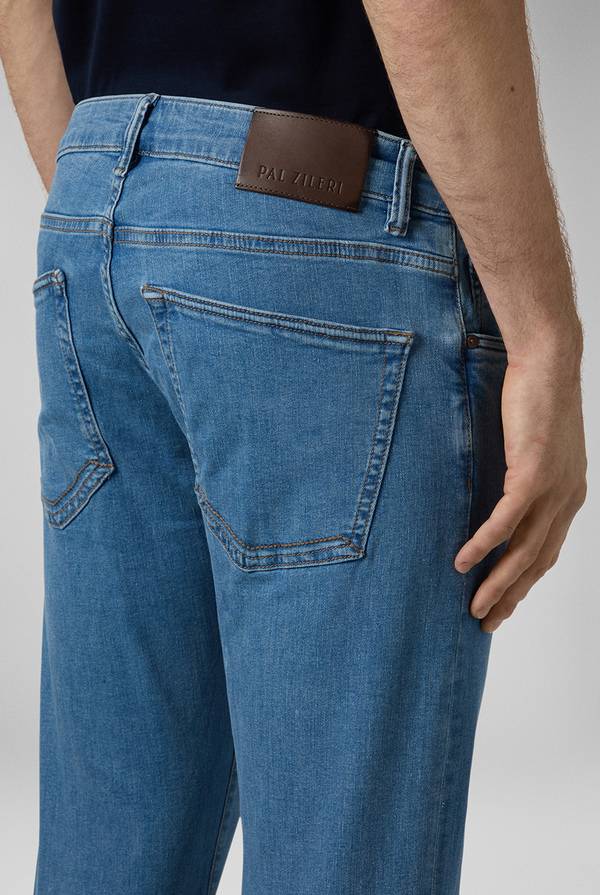 Lab. Pal Zileri Denim 5 tasche effetto delavè Promozione