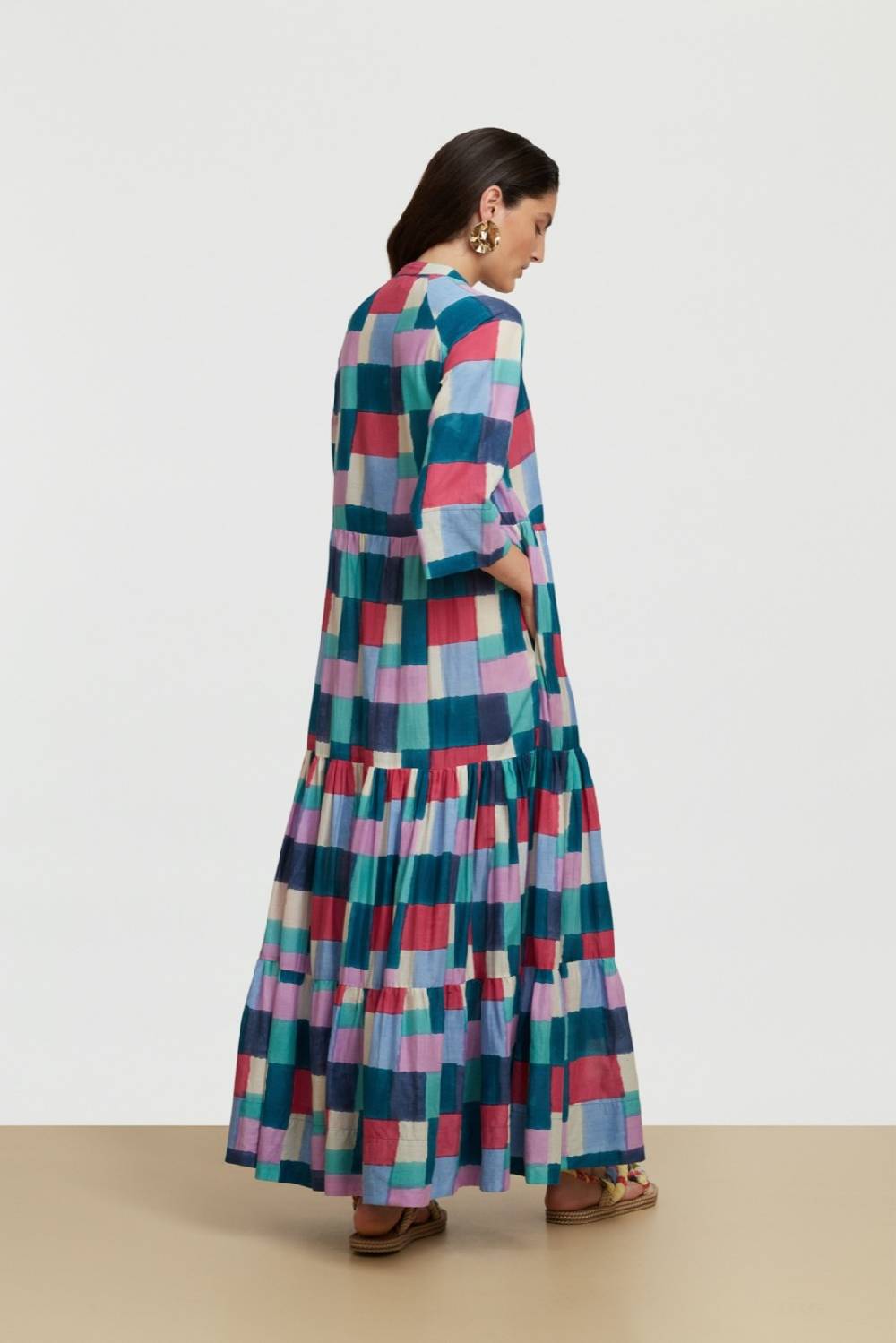 ﻿Lisa Corti abito rambagh geesband peacock 2025