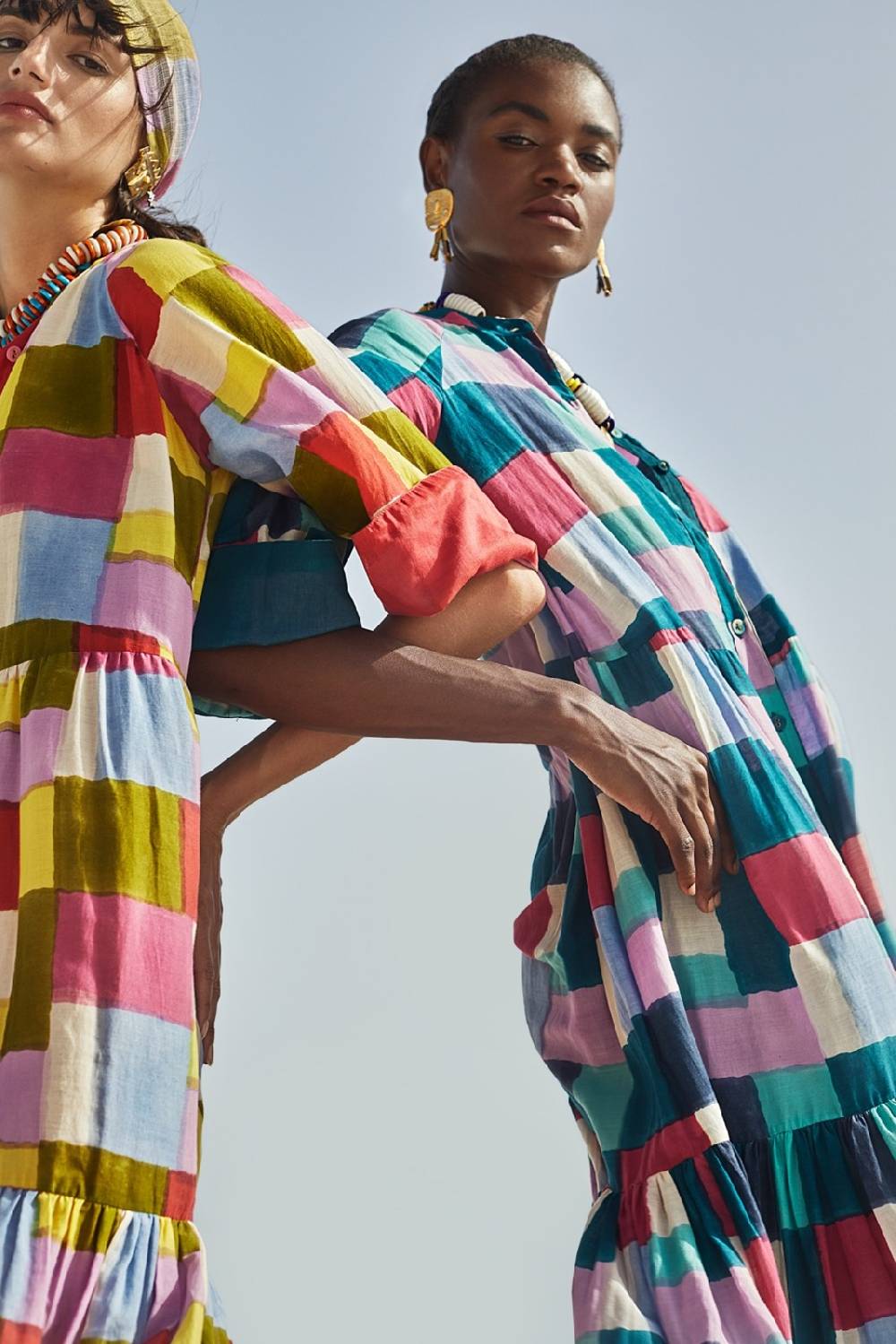 ﻿Lisa Corti abito rambagh geesband peacock 2025