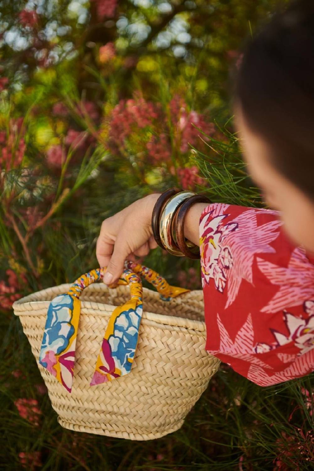 Lisa Corti borsa mercato in paglia oro rebecca de ravenel x lisa corti Novità