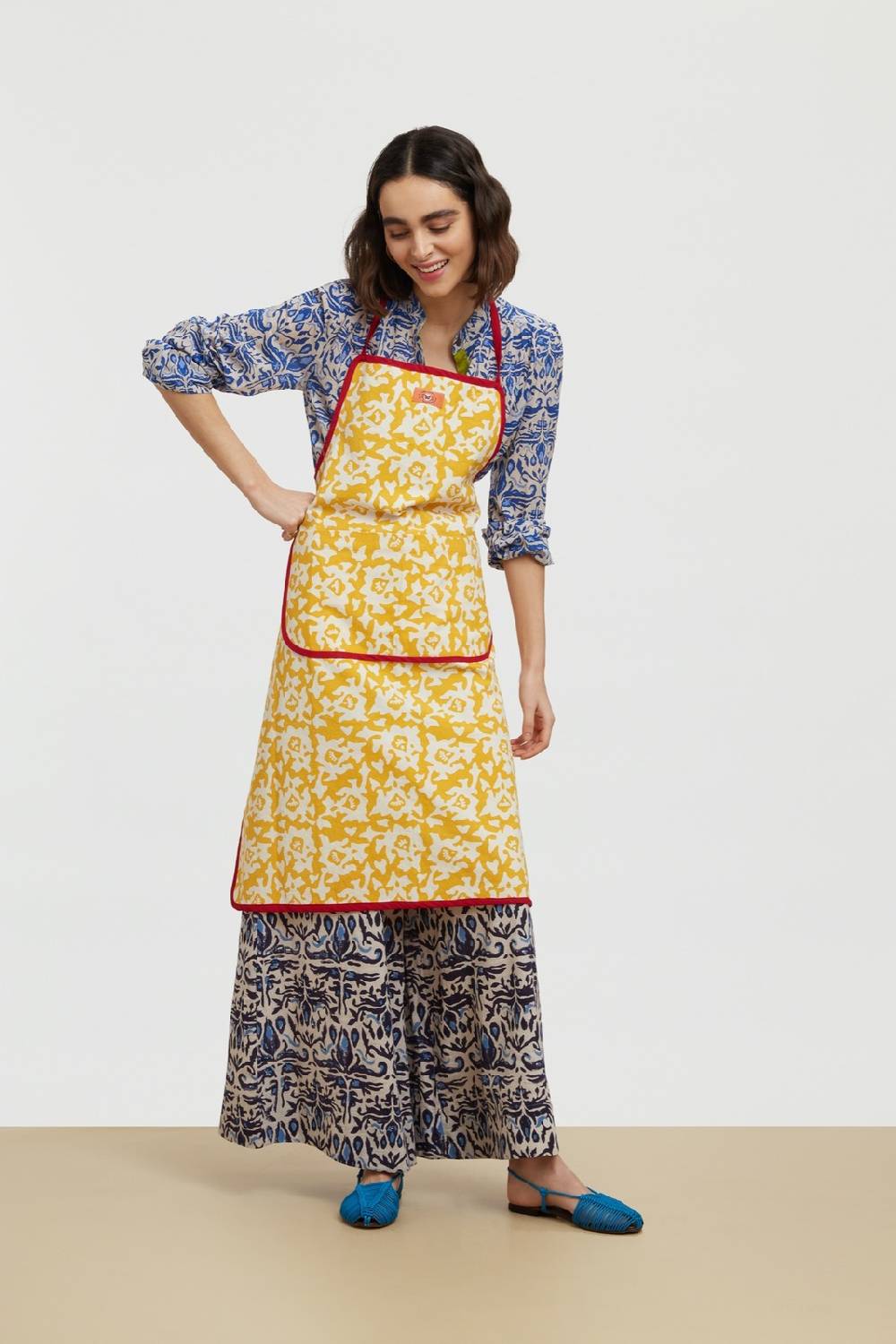 Lisa Corti grembiule da cucina arabesque design gold natural