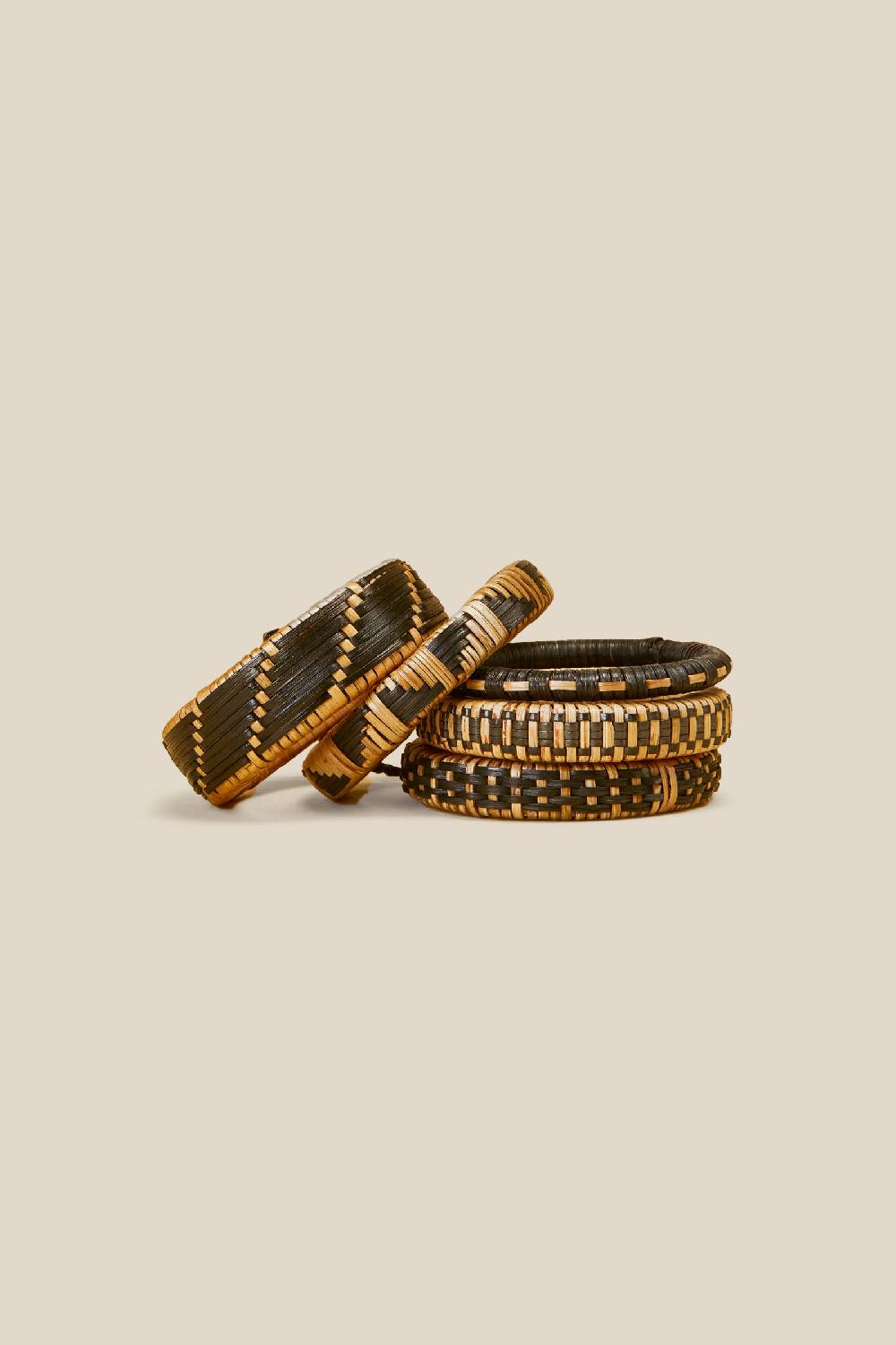 Liviana Conti SET BRACCIALI S4AA4SJ51A53-Y.NR In Linea