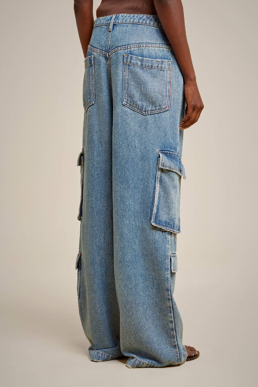 Liviana Conti CARGO JEANS S4LL4SY85JNS38.26 Sconto