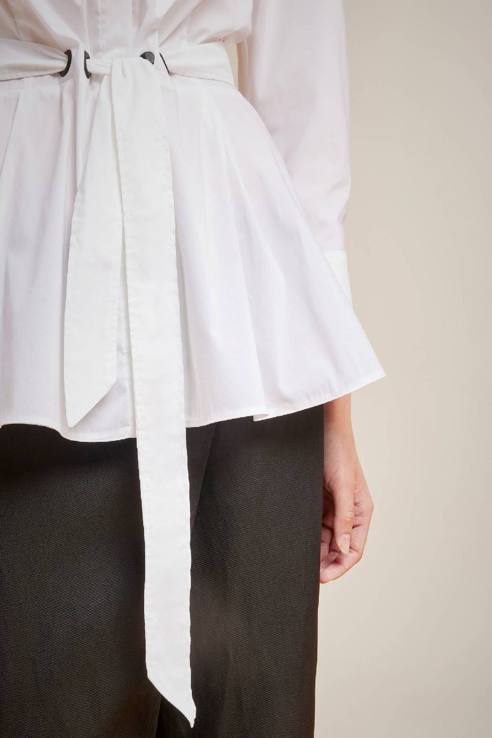 Liviana Conti CAMICIA CON FIOCCO S4LL4SK16A01-0.38 Soddisfazione Garantita