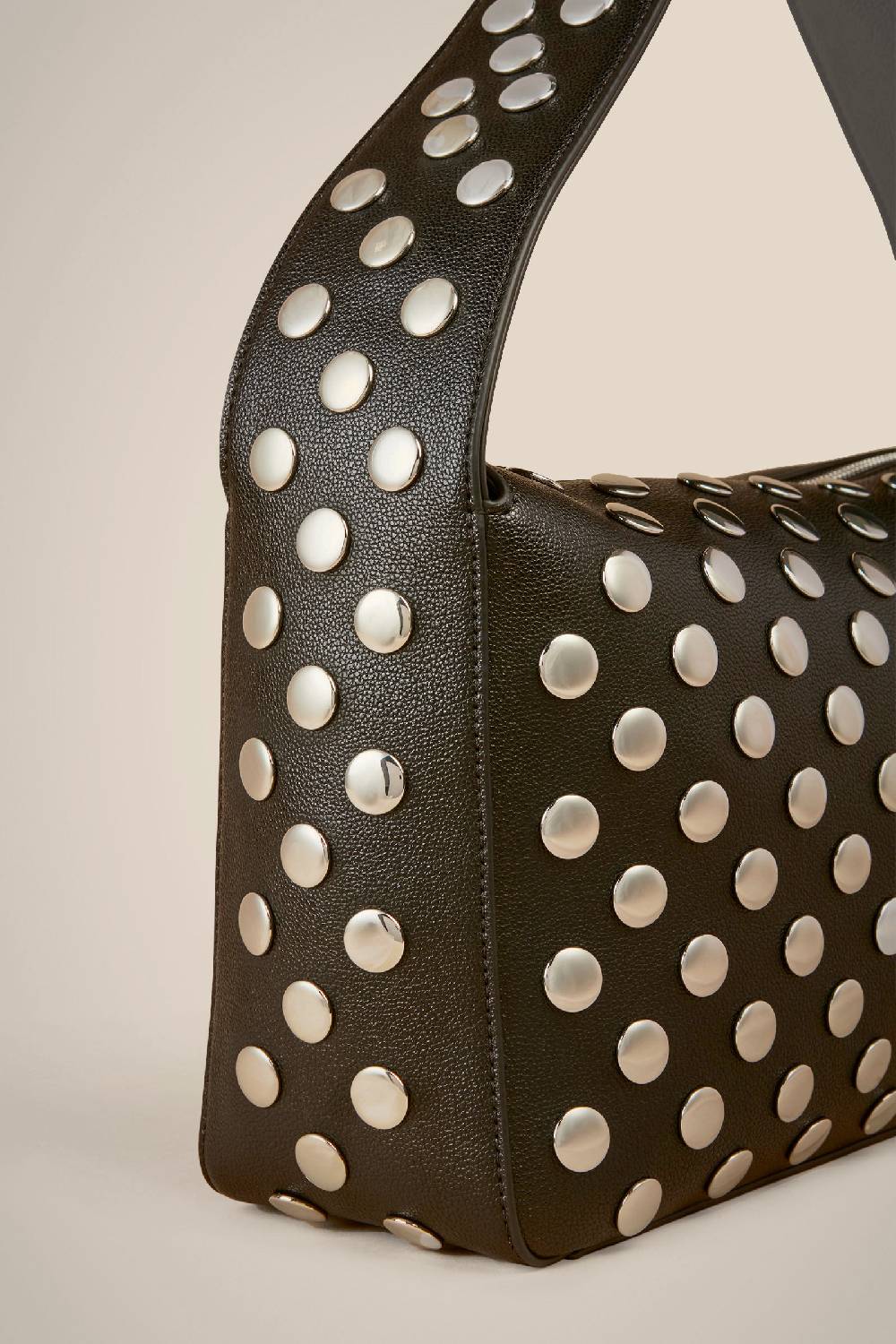 Liviana Conti BORSA SPALLA BORCHIE S4AA4SA27Y69-0.NR Prezzo Ridotto