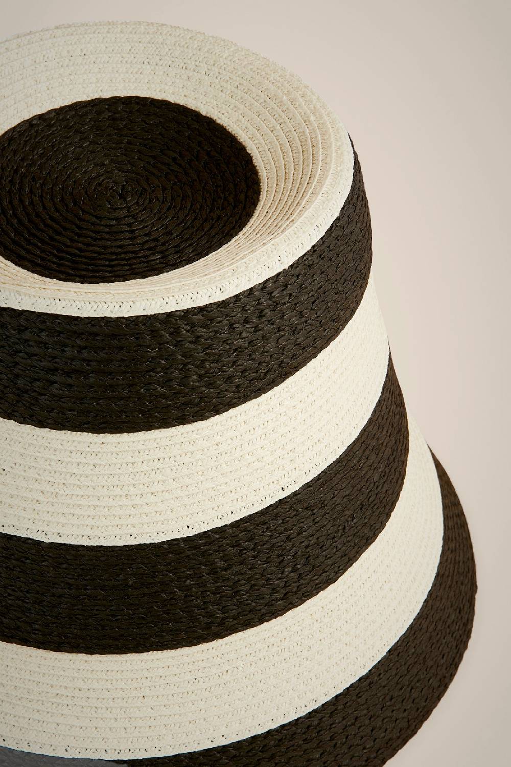 Liviana Conti CAPPELLO CLOCHE S4AA4SF08Y69W8.57 Sconto