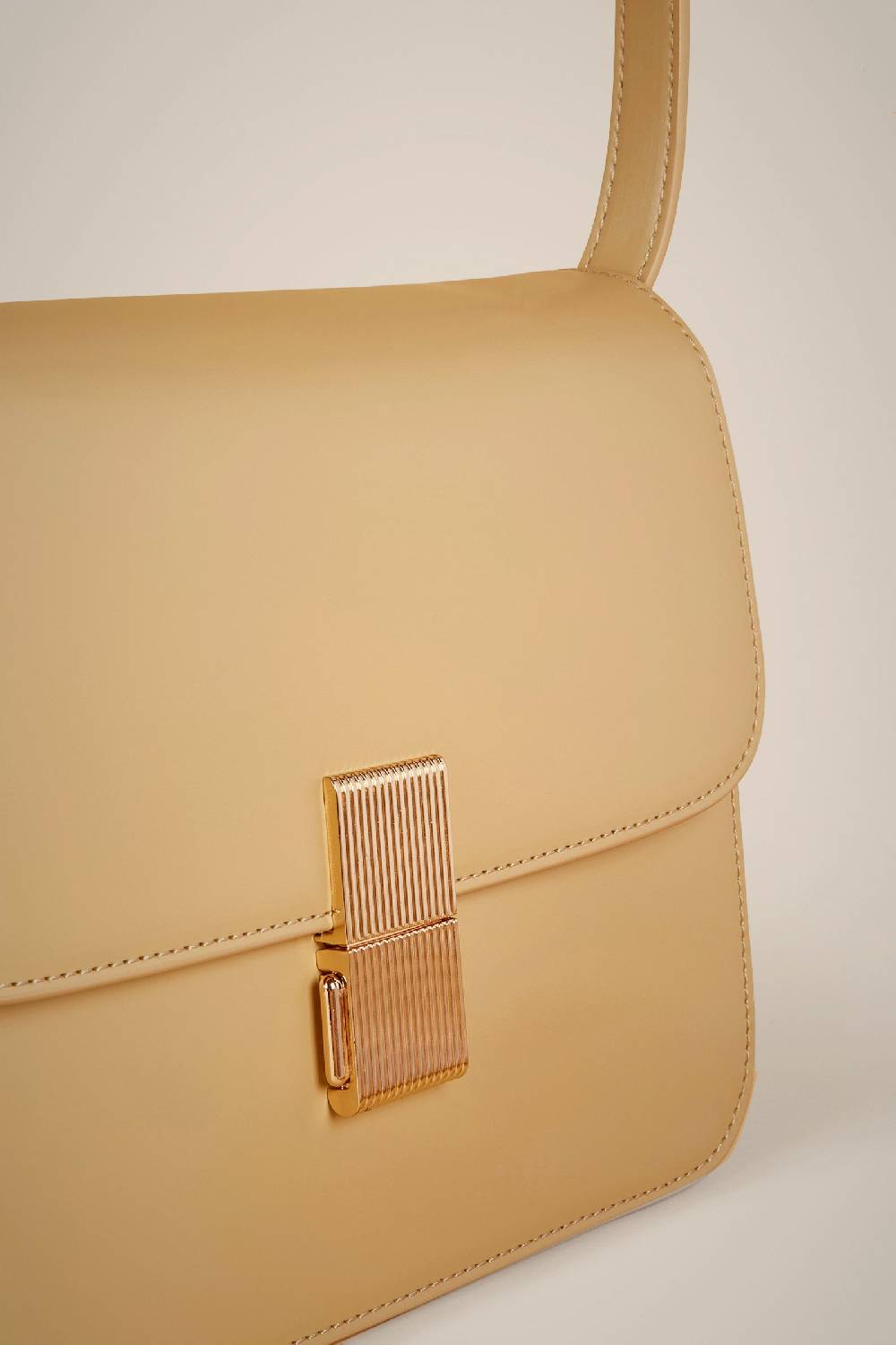 Liviana Conti BORSA A SPALLA S4AA4SA30V56-1.NR 50% di sconto per tempo limitato
