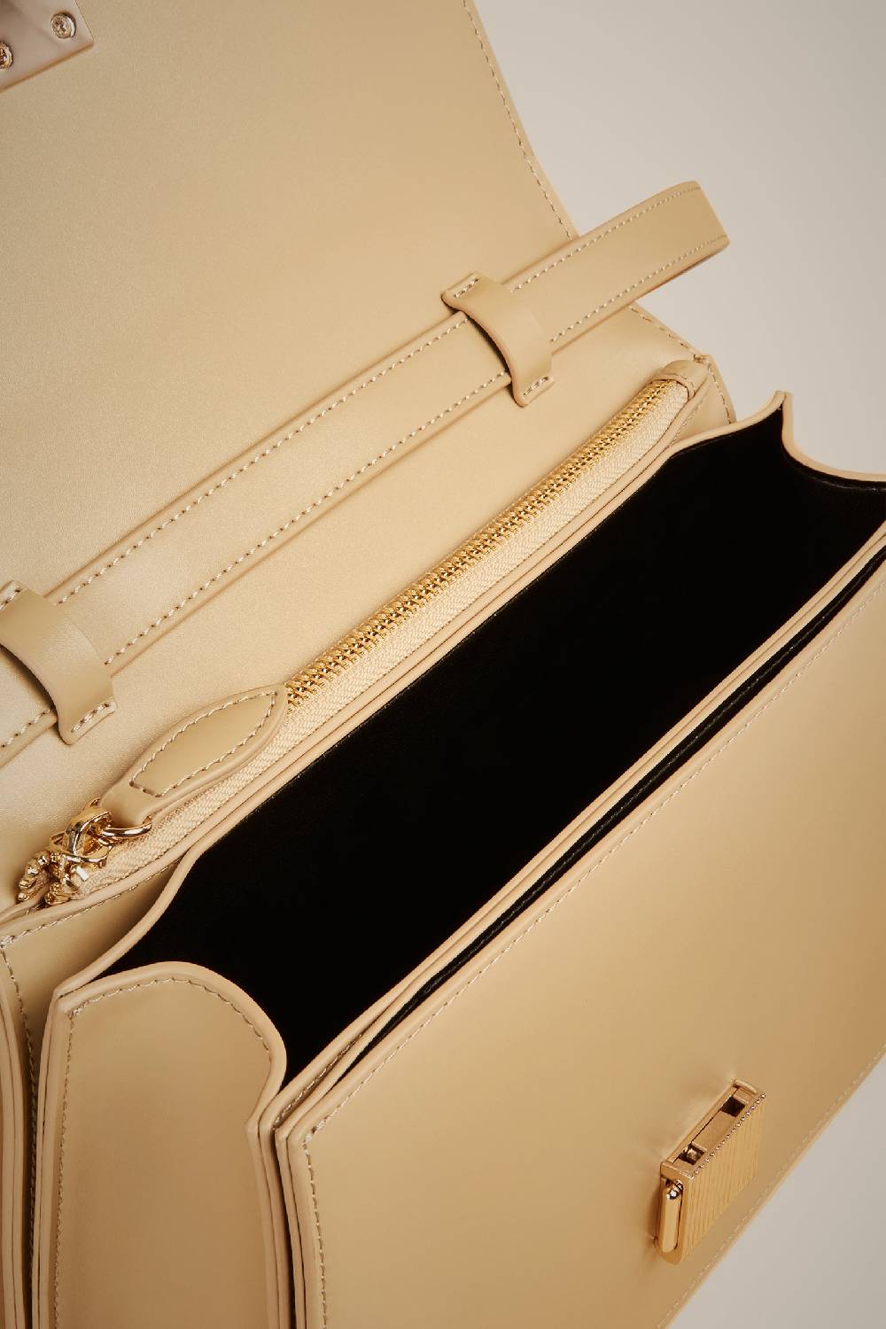 Liviana Conti BORSA A SPALLA S4AA4SA30V56-1.NR 50% di sconto per tempo limitato