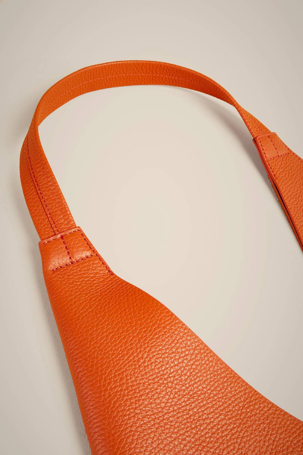 Liviana Conti MAXI HOBO S4AA4SA02C36-0.NR Offerte