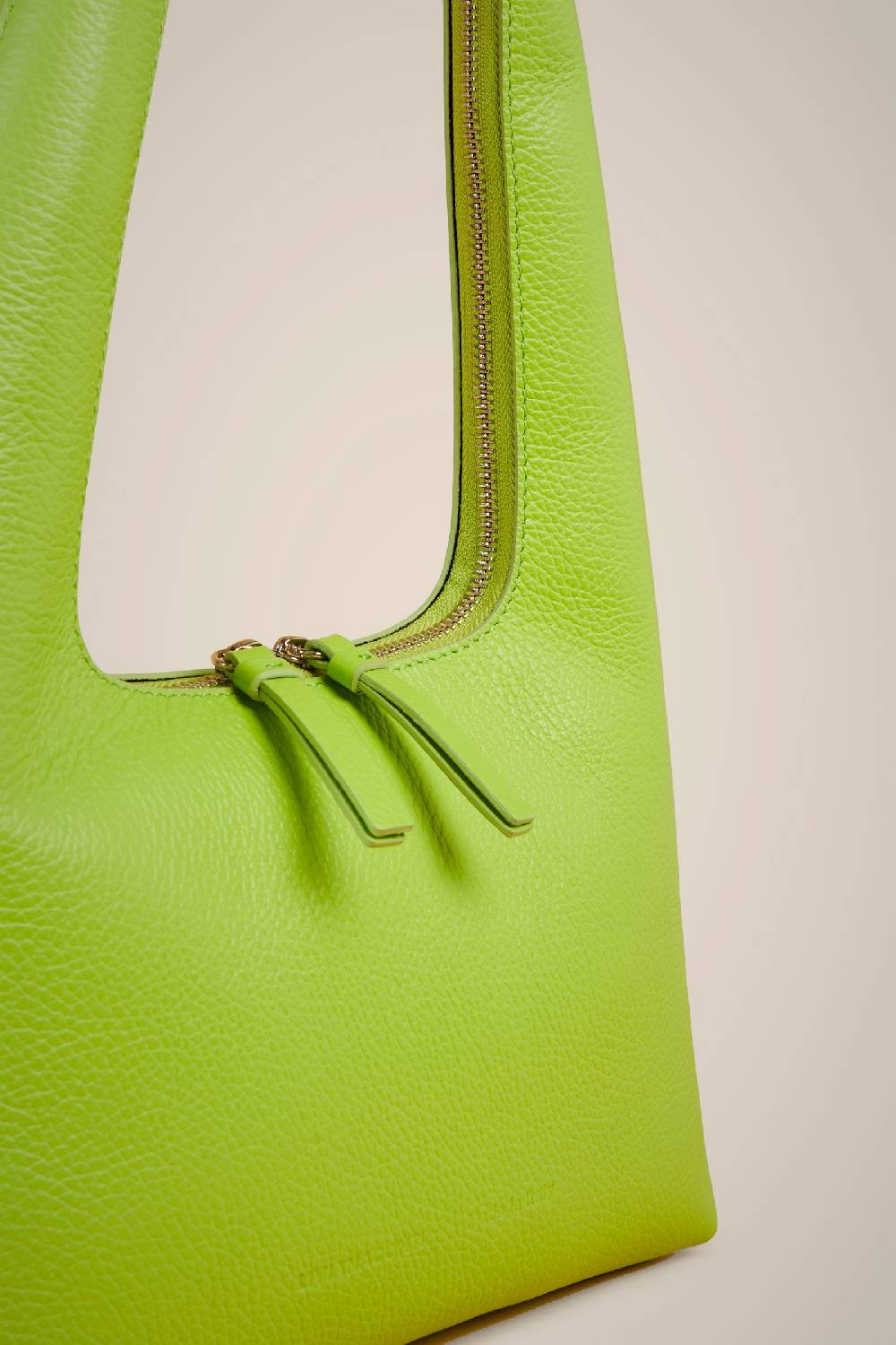 Liviana Conti HOBO CHIUSURA ZIP S4AA4SA06Q32-0.NR Negozio