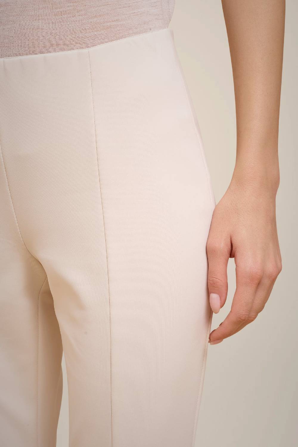 Liviana Conti PANTALONE SPACCHI IN TECNOSOFT W4FF4WJ29A10-2.38 Acquista Ora