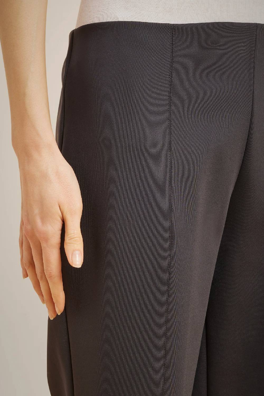 Liviana Conti PANTALONE AFFUSOLATO W4LL4WJ35Y69-0.38 Offerta