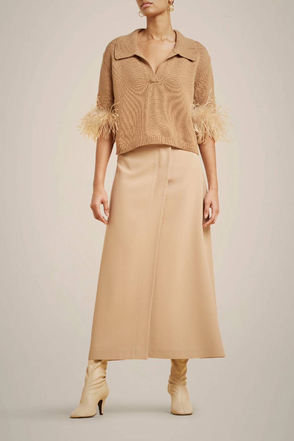 Liviana Conti MAGLIA CON PIUME IN CASHMERE RICICLATO W4LL4WC48T50-1.XS Black Friday Prezzi