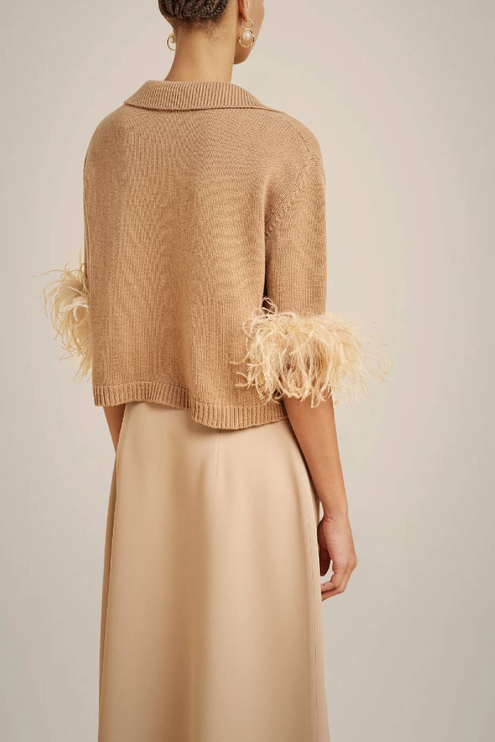 Liviana Conti MAGLIA CON PIUME IN CASHMERE RICICLATO W4LL4WC48T50-1.XS Black Friday Prezzi