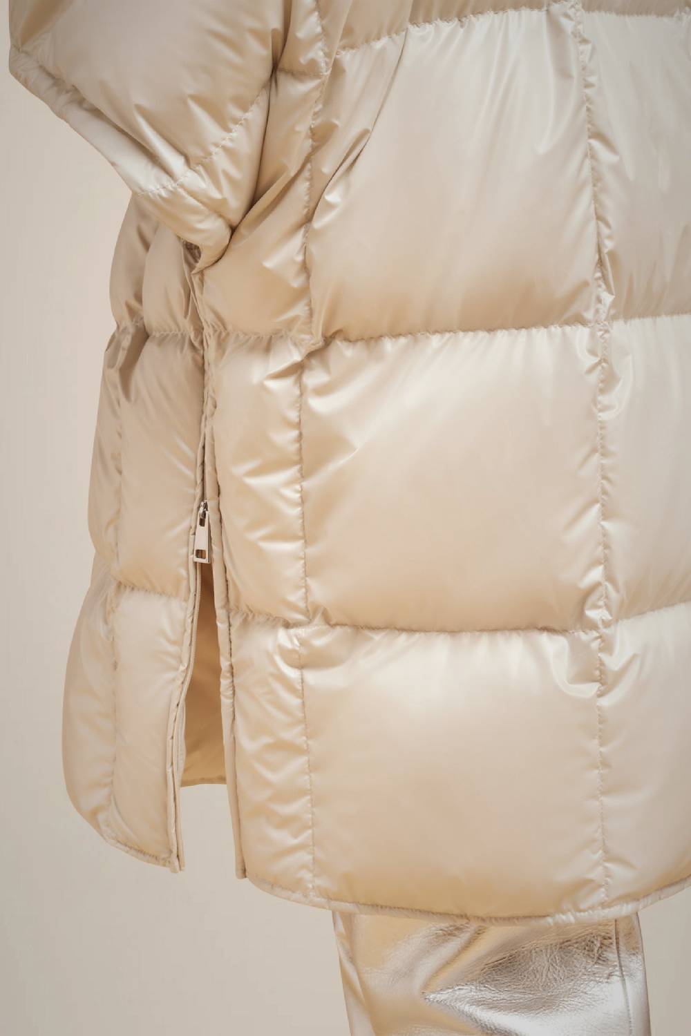 Liviana Conti CAPPA IMBOTTITA W4FF4WW16A10-2.38 Offerta