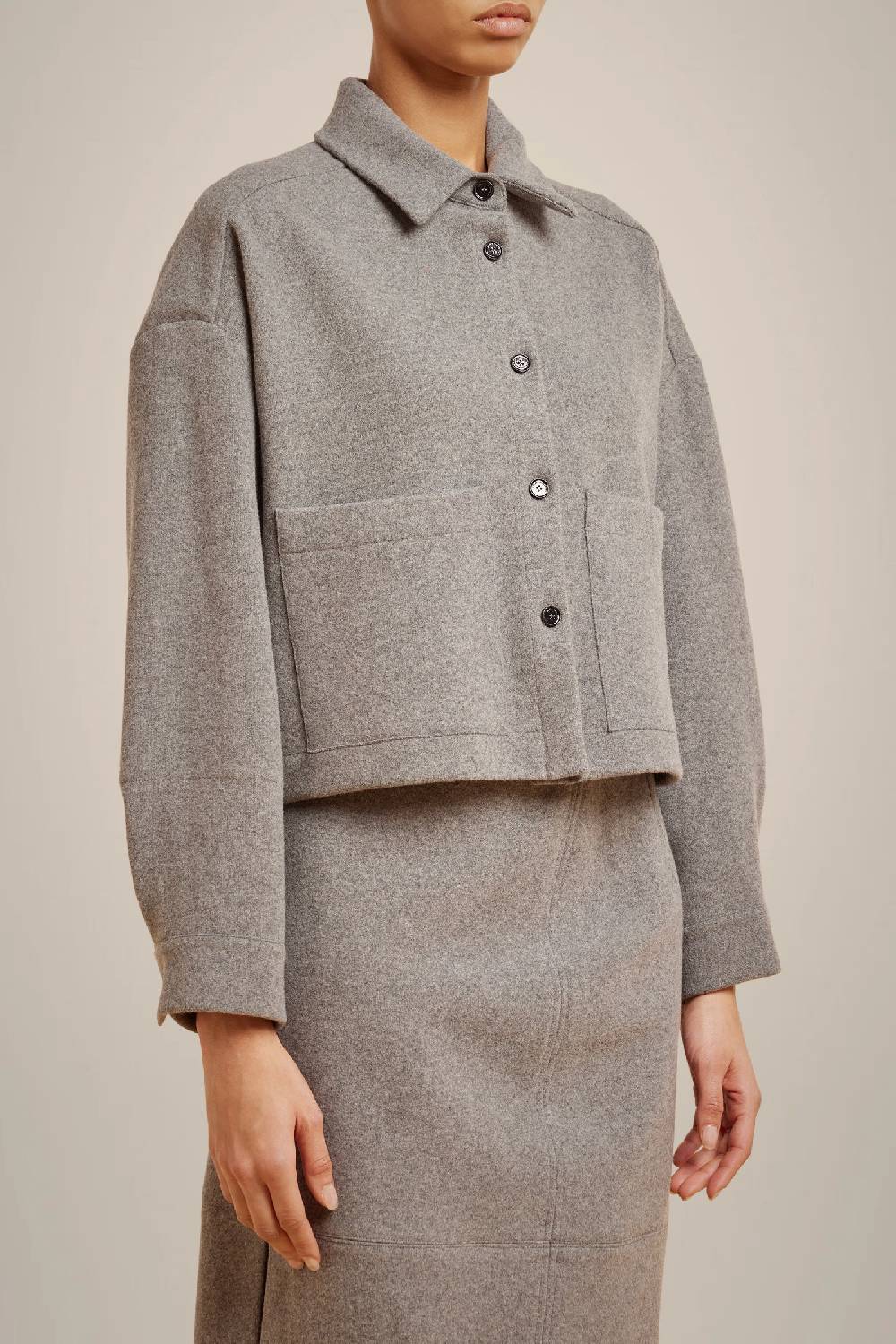 Liviana Conti GIACCA CROP CON COLLETTO W4LL4WL52Y13-0.38 Online Outlet