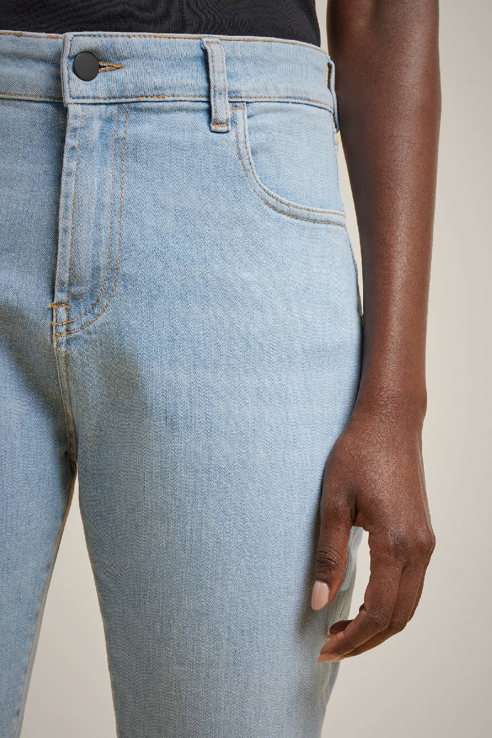 Liviana Conti DENIM FLARE S4FF4SY60Z94-0.26 Nuovo