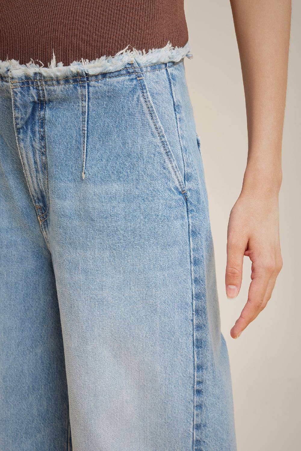 Liviana Conti CROPPED JEANS S4LL4SY81Z97-0.26 Acquista Ora