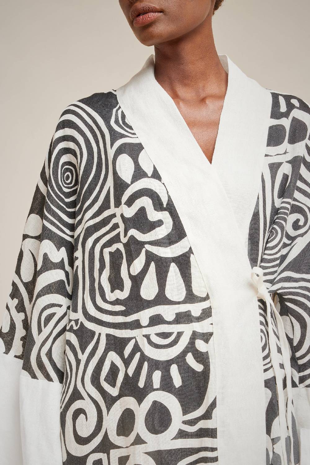 Liviana Conti KIMONO LUNGO S4LL4SM33GRF-2.40 Latest fashion
