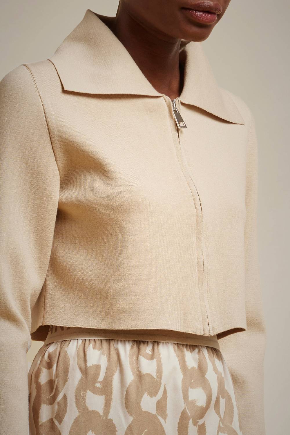 Liviana Conti CARDIGAN CON ZIP S4FF4SF20W43-1.XS Affare Del Giorno