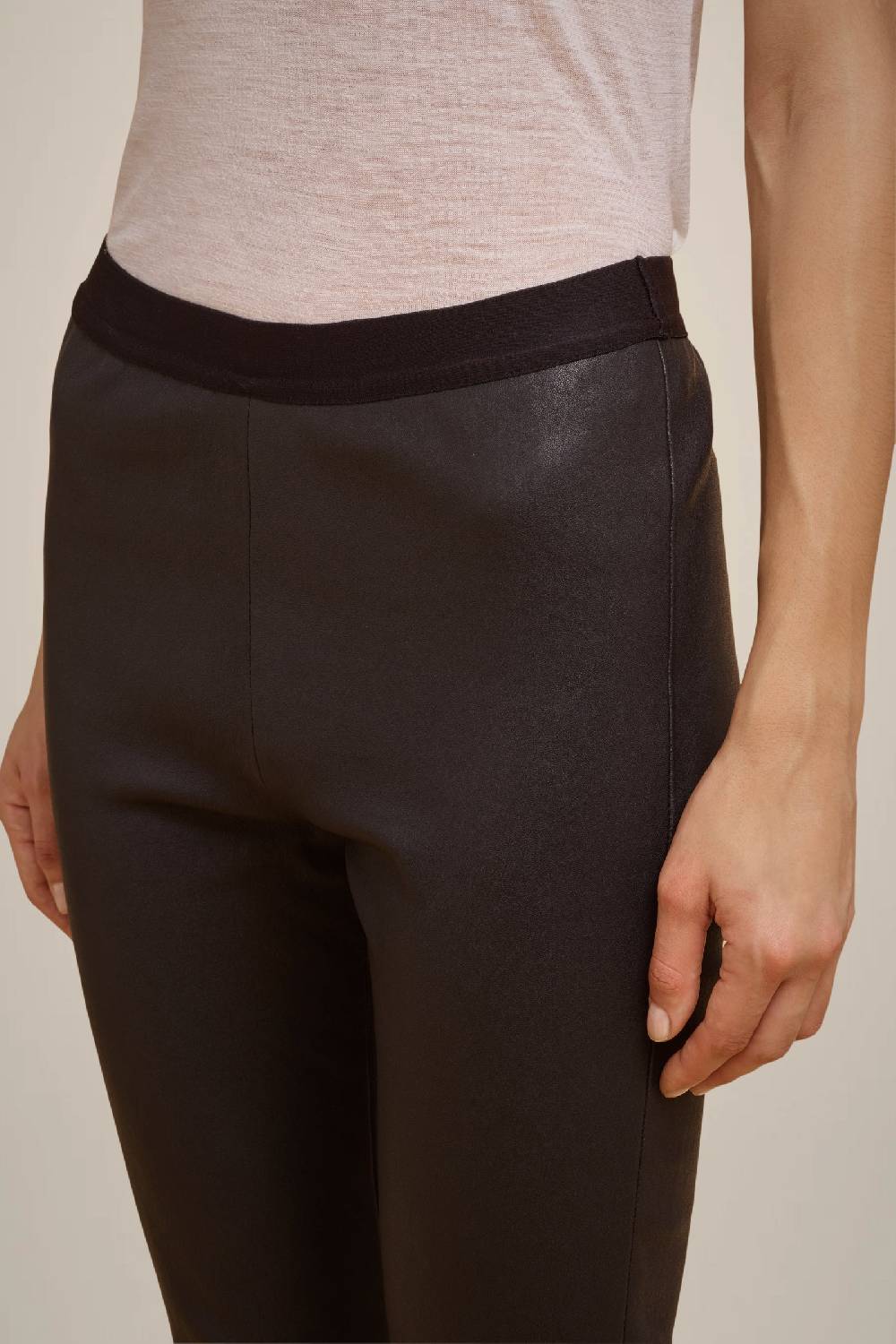 Liviana Conti LEGGINGS IN VERA PELLE W4FF4WX05Y69-0.38 Esporta salva