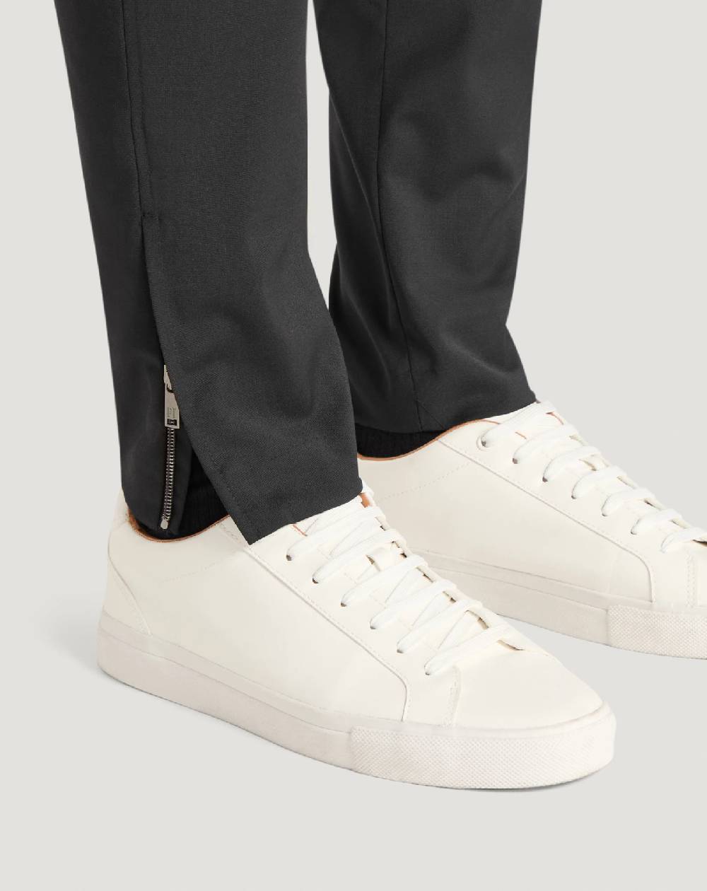Pt Torino Pantaloni Epsilon Zip in lana active Smaltimento dello stoccaggio