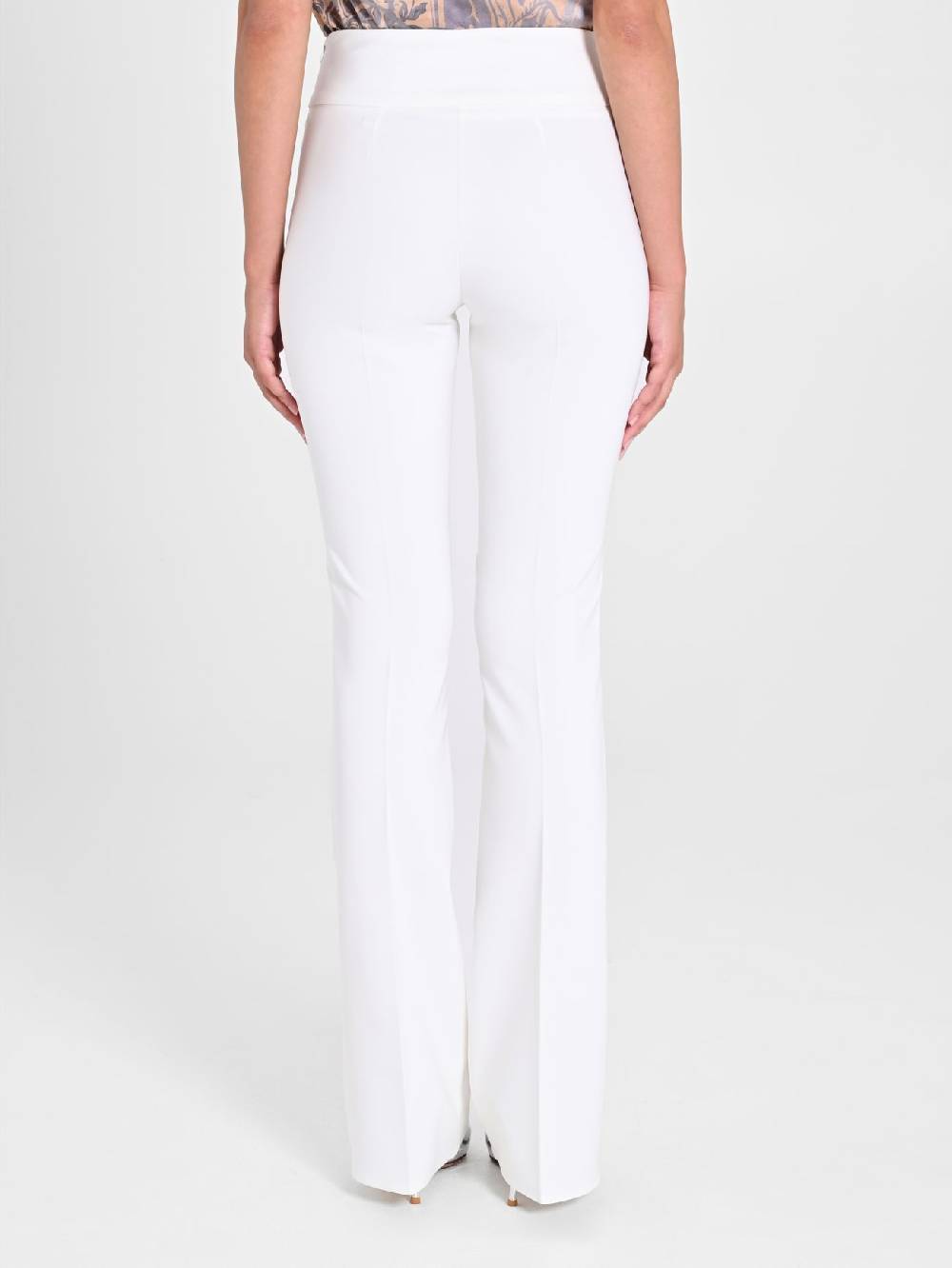 Rinascimento Pantaloni Flared in Tessuto Tecnico Bianco Spedizione Gratuita