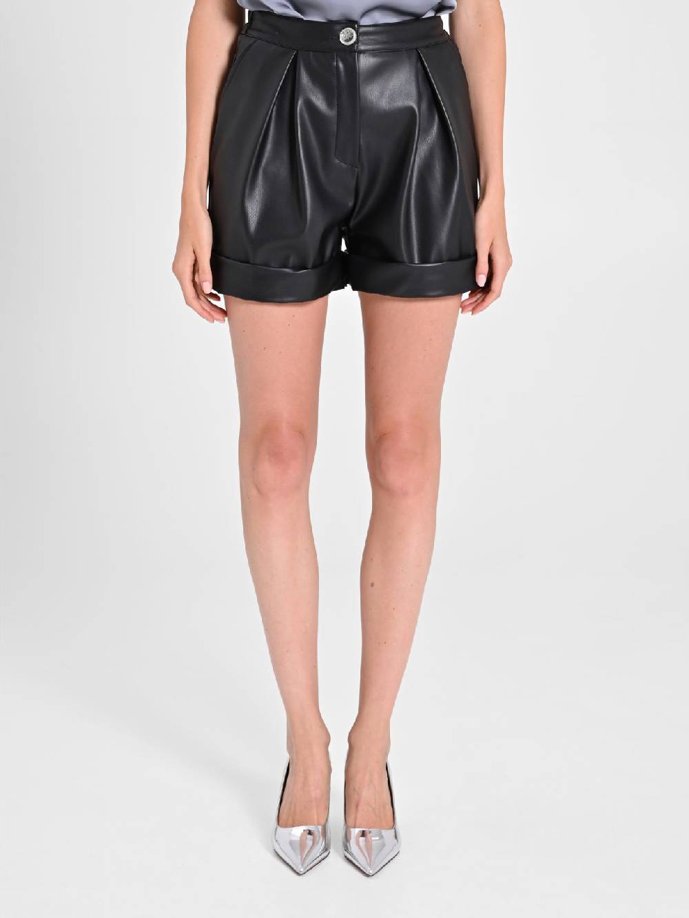 Rinascimento Shorts in simil pelle Nuova