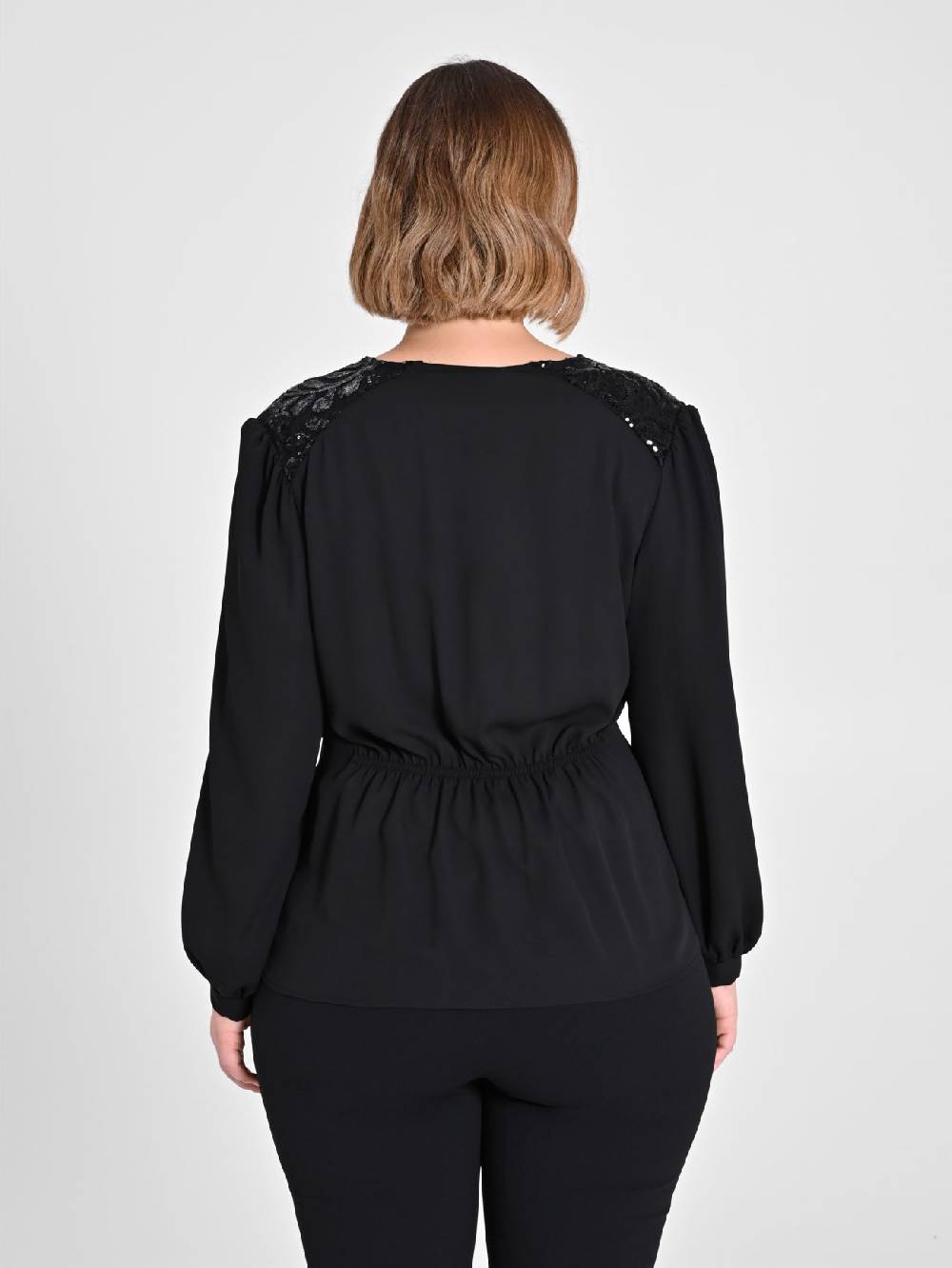 Rinascimento Blusa curvy con dettaglio paillettes Italy