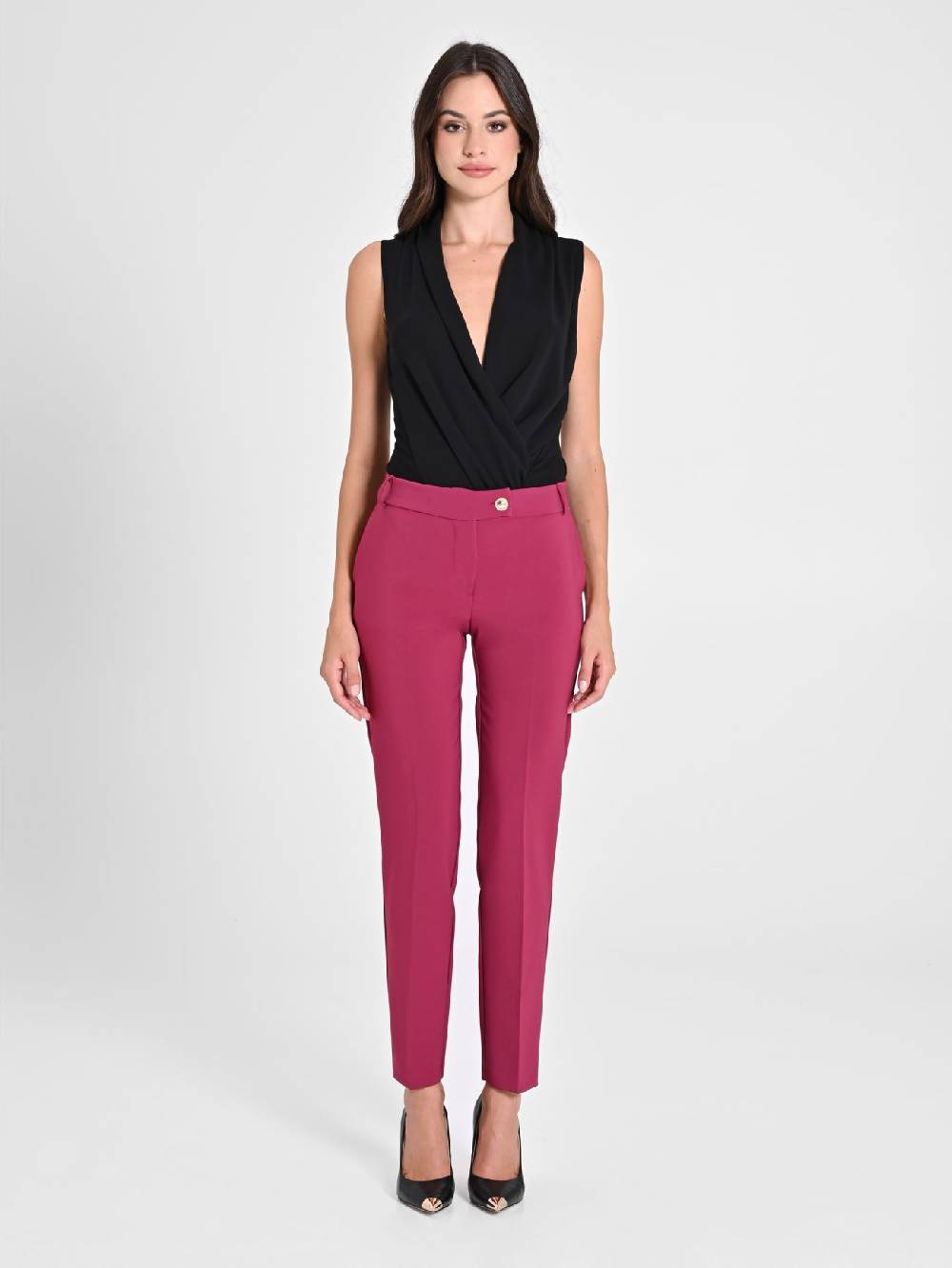 Rinascimento Pantaloni Straight in Tessuto Tecnico Bordeaux Fino Al -60%