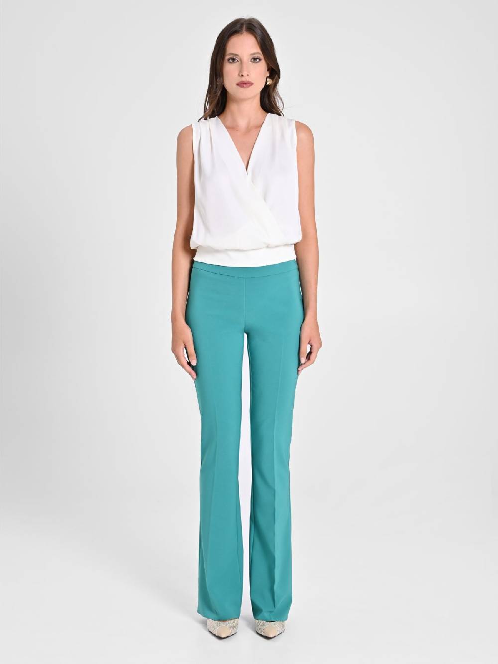 Rinascimento Pantaloni Flared in Tessuto Tecnico Verde Giada Vendita Calda