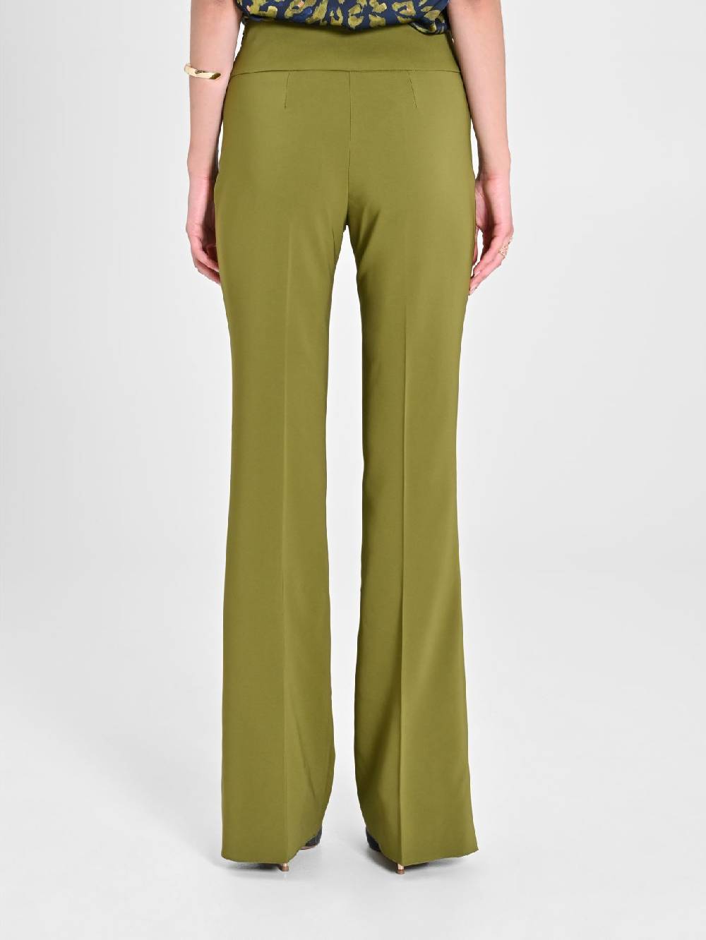 Rinascimento Pantaloni Flared in Tessuto Tecnico Verde Muschio Vendita Economica