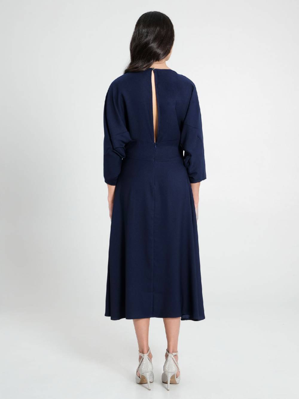 Rinascimento Abito Midi con Maniche Kimono Offerte speciali
