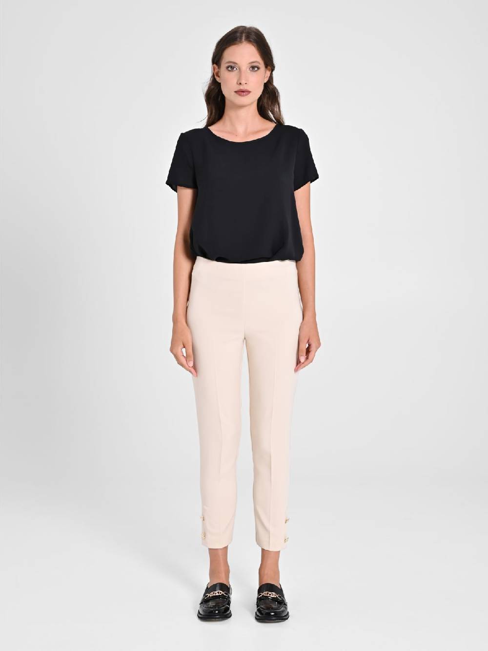 Rinascimento Pantaloni Slim in Tessuto Tecnico Beige Spedizione gratuita