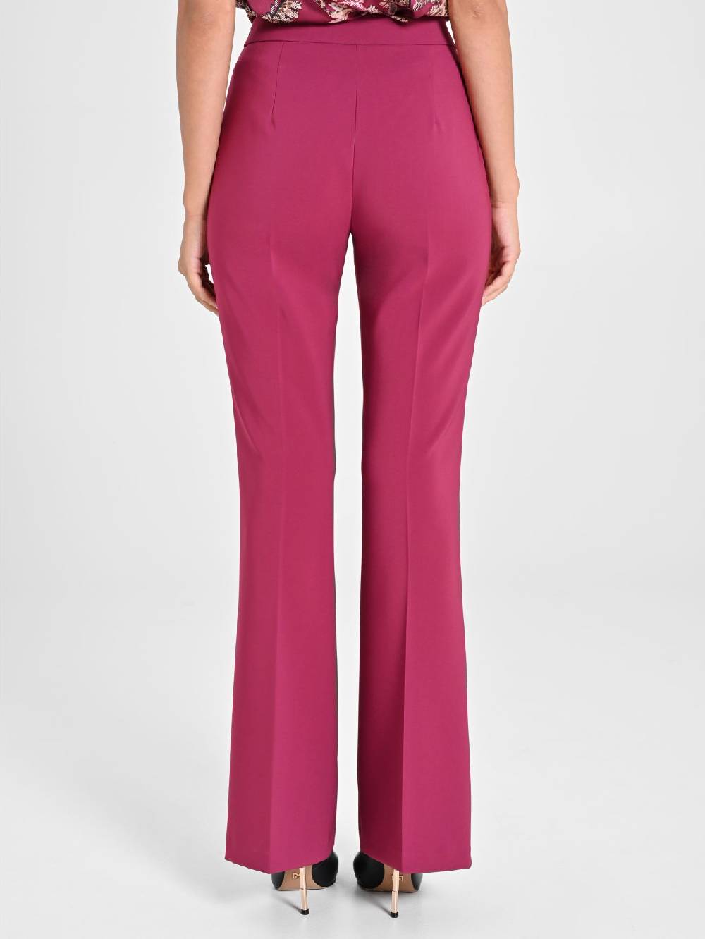 Rinascimento Pantaloni Flared in Tessuto Tecnico Bordeaux Vendite stagionali