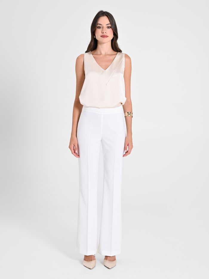 Rinascimento Pantaloni Mid Flared in Tessuto Tecnico Bianco Offerta settimanale