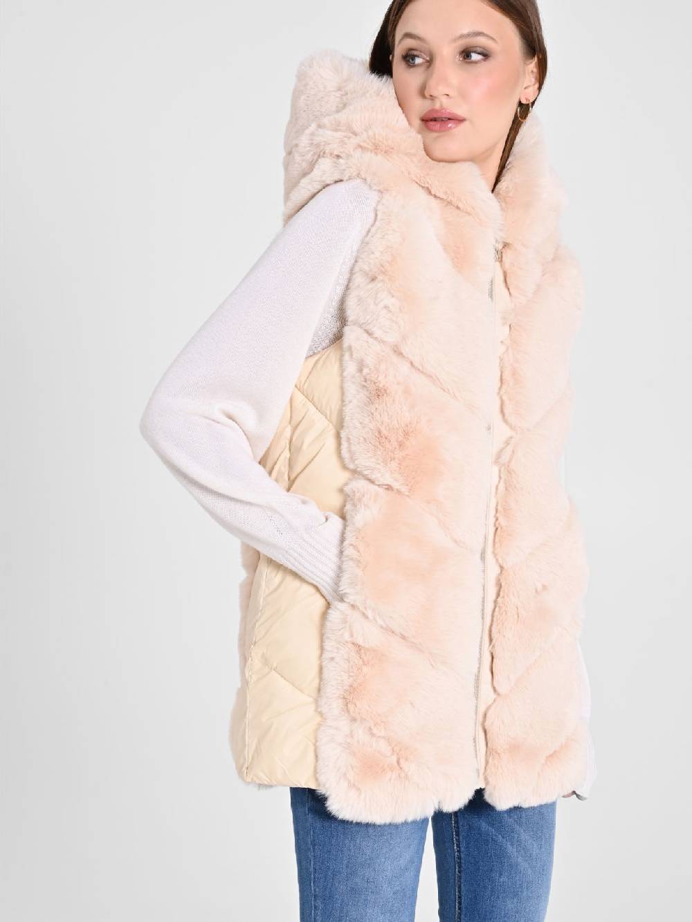 Rinascimento Gilet Piumino & Simil Pelliccia Beige Offerta esclusiva