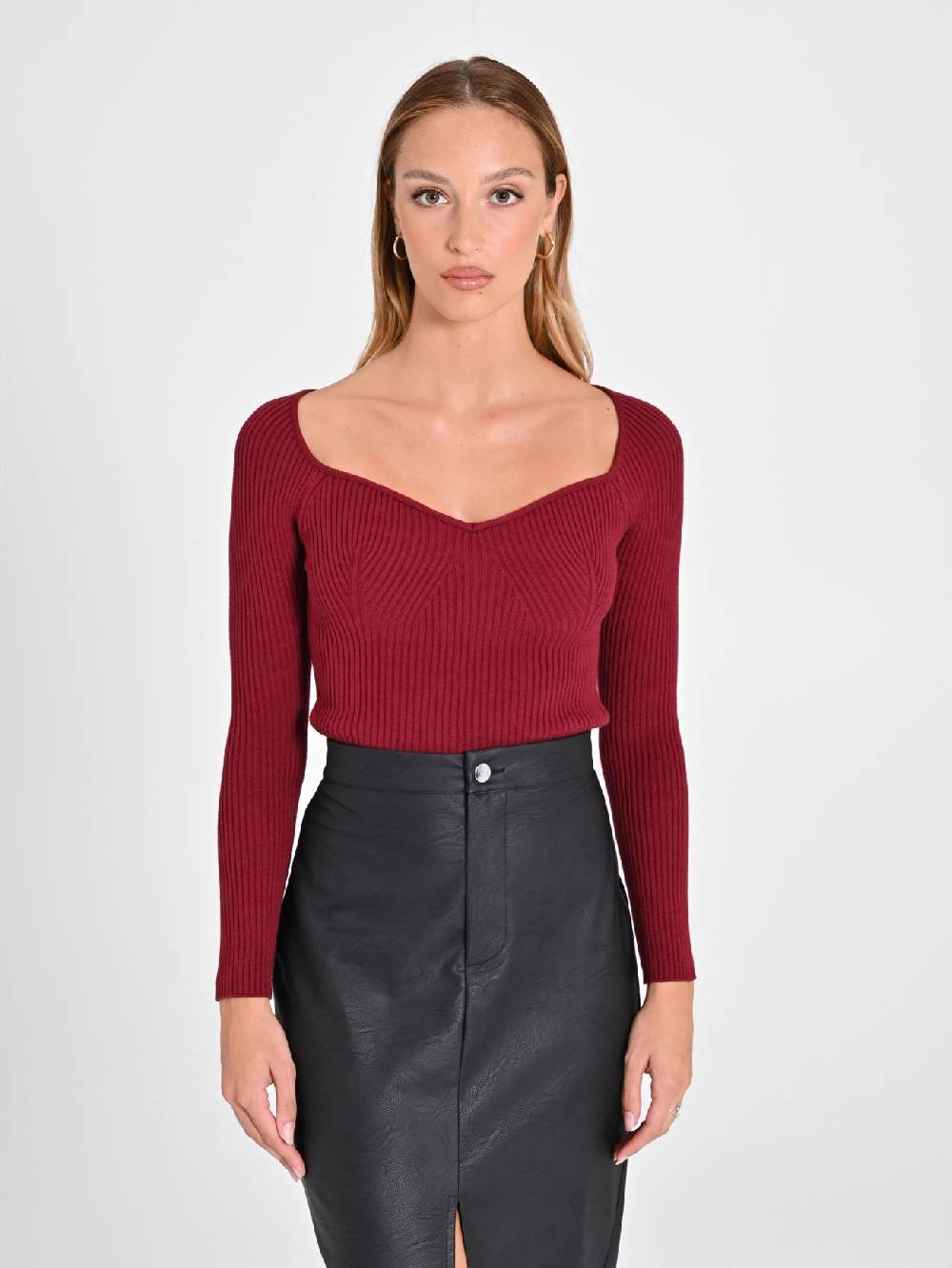 Rinascimento Maglia Bordeaux con Scollo a Cuore 50% di sconto per tempo limitato