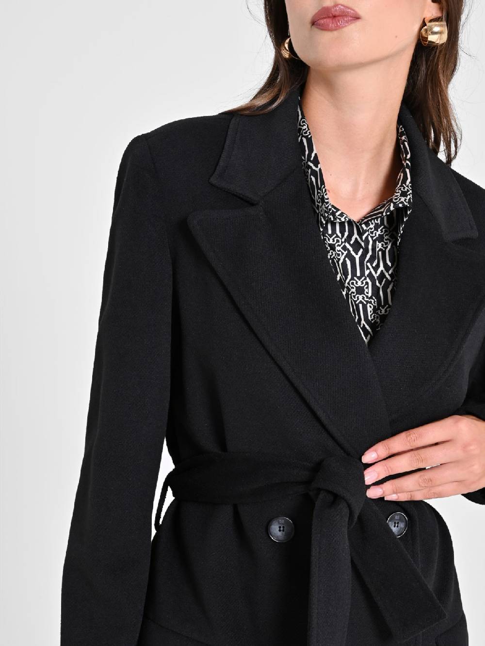 Rinascimento Maxi Cappotto Nero con Cintura Fino al 65% di sconto