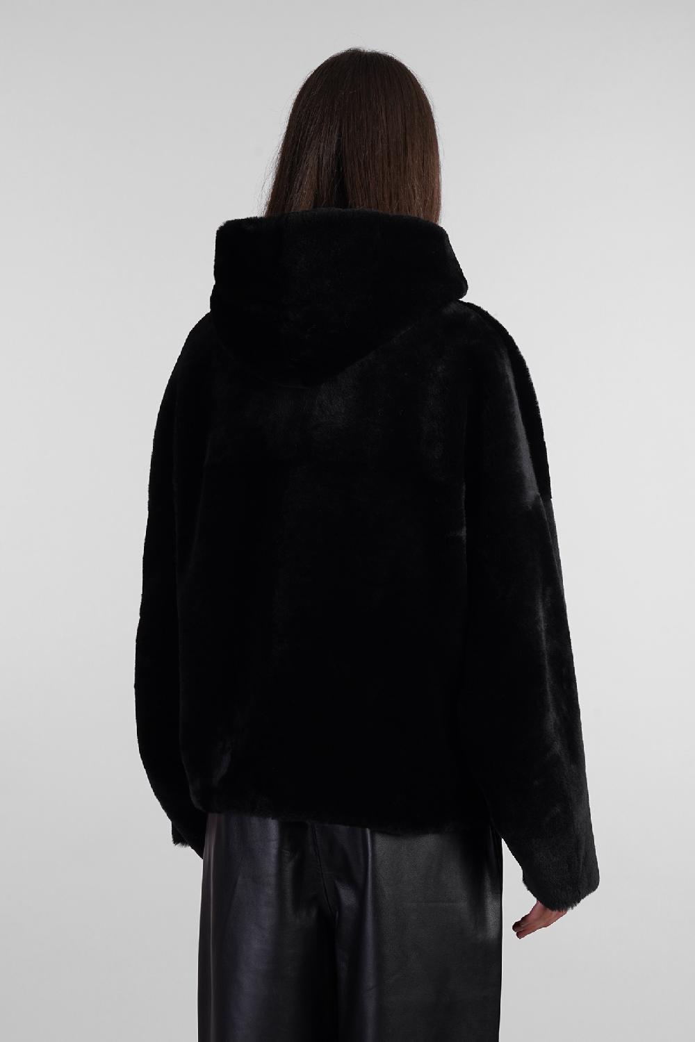 Deliberti Blancha Pelliccia in pelle nera cod. 407904 - Deliberti The Luxury Shopping Black Friday