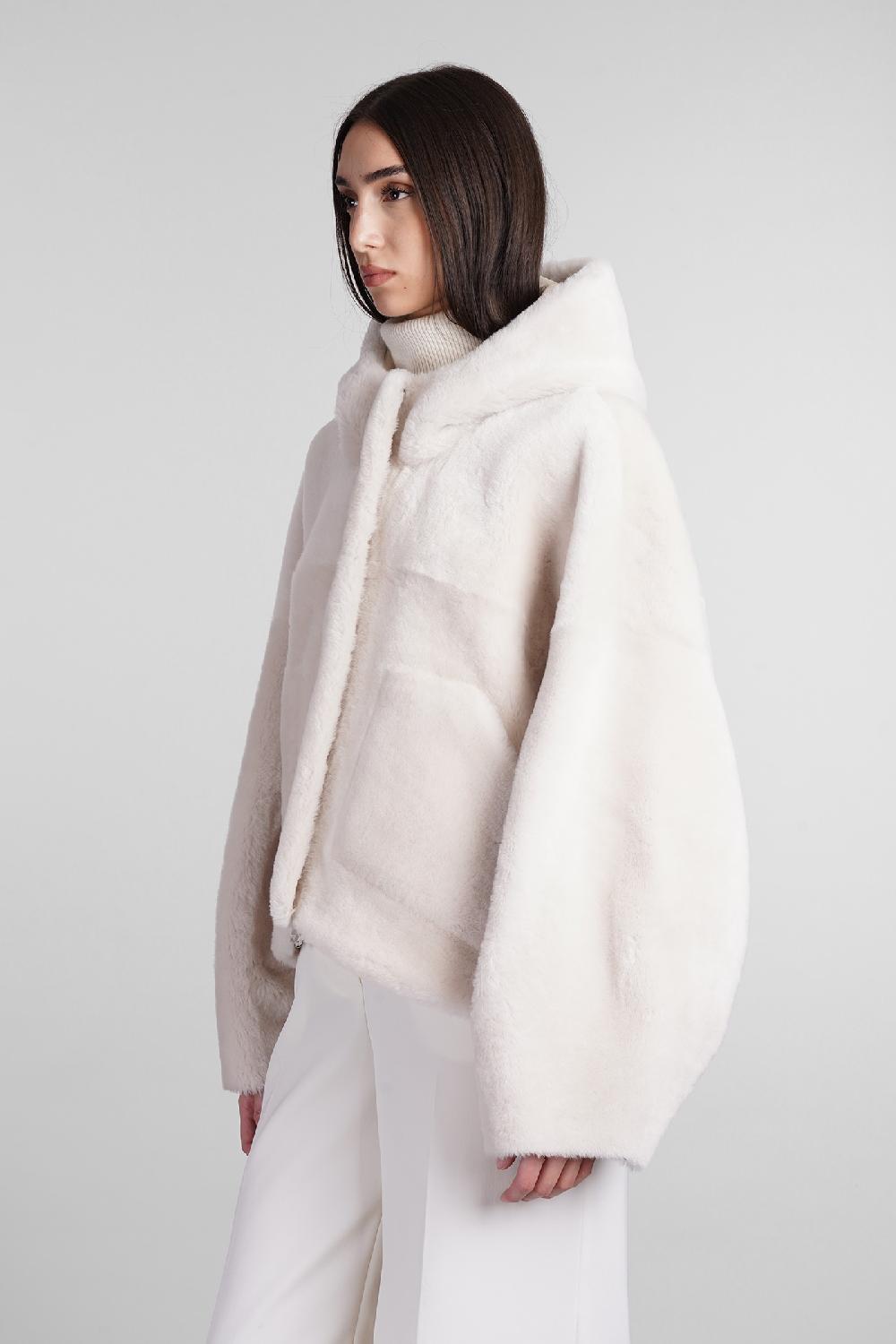 Deliberti Blancha Pelliccia in pelle bianca cod. 407905 - Deliberti The Luxury Shopping Cyber Monday