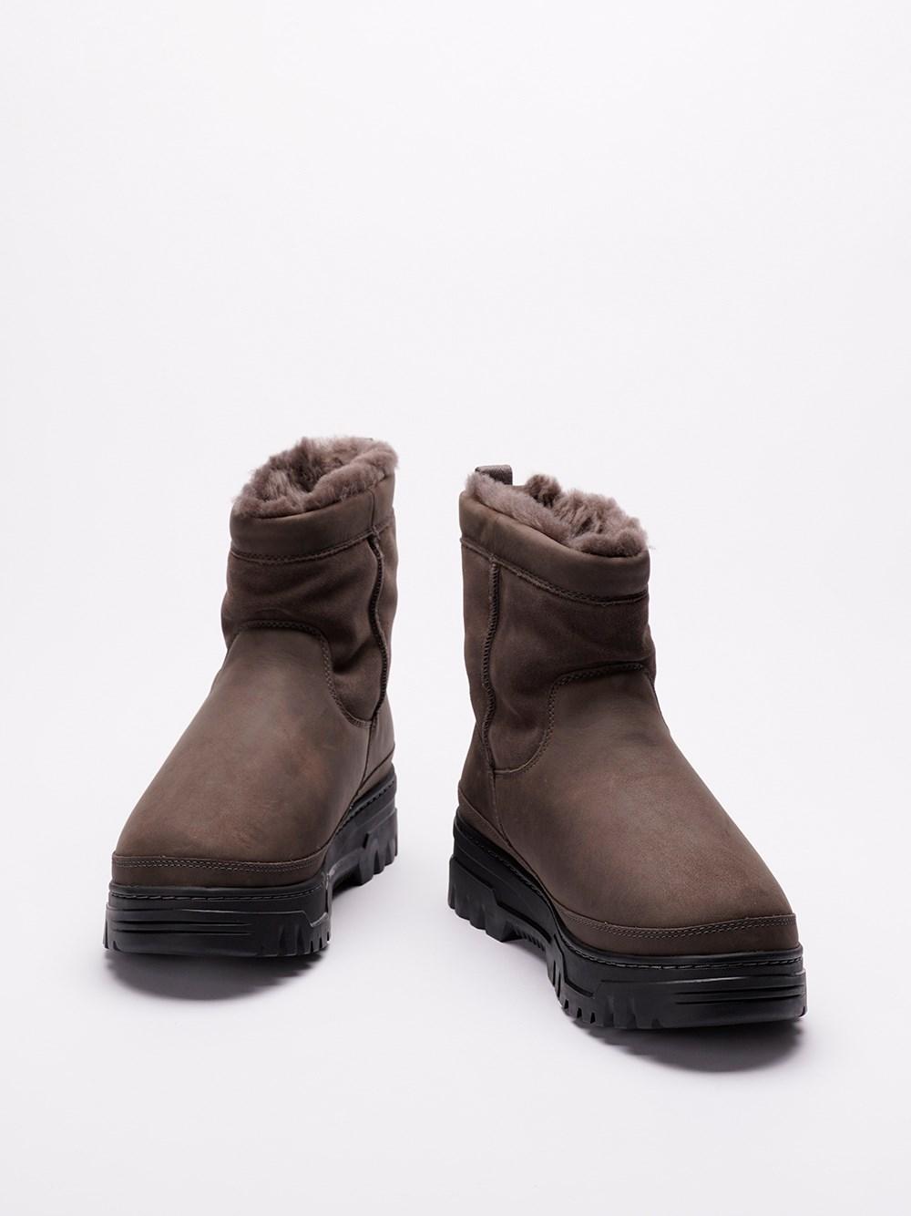 Ugg `Heritage Pull-On Trailgazer` Boots Spedizione Gratuita